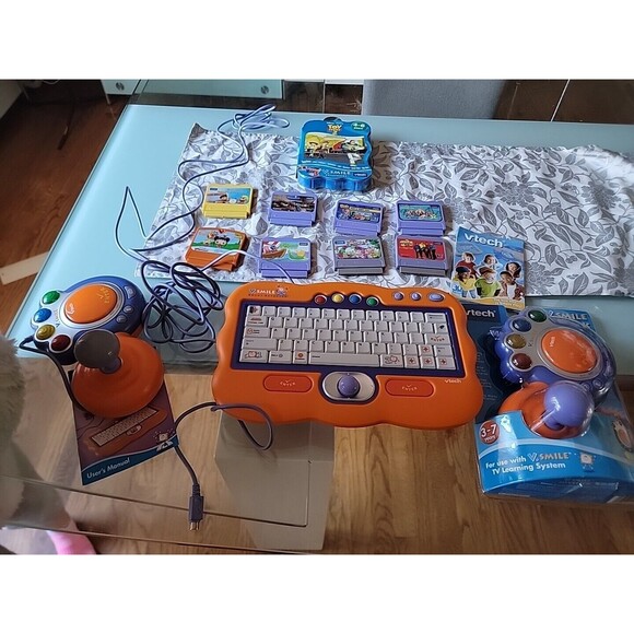 VTech - 3 Vsmile 2VMotion TV Learning System Consoles Lot W/Controllers Untested - Picture 1 of 8